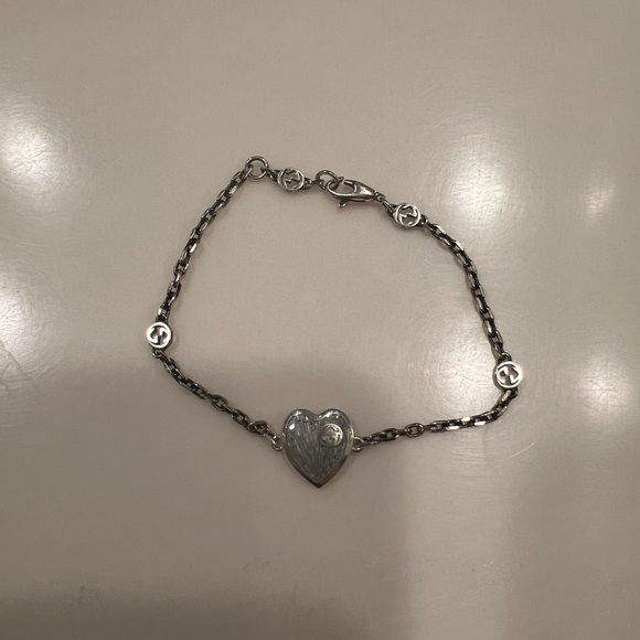Gucci interlocking G light blue enamel heart bracelet - Picture 8 of 8